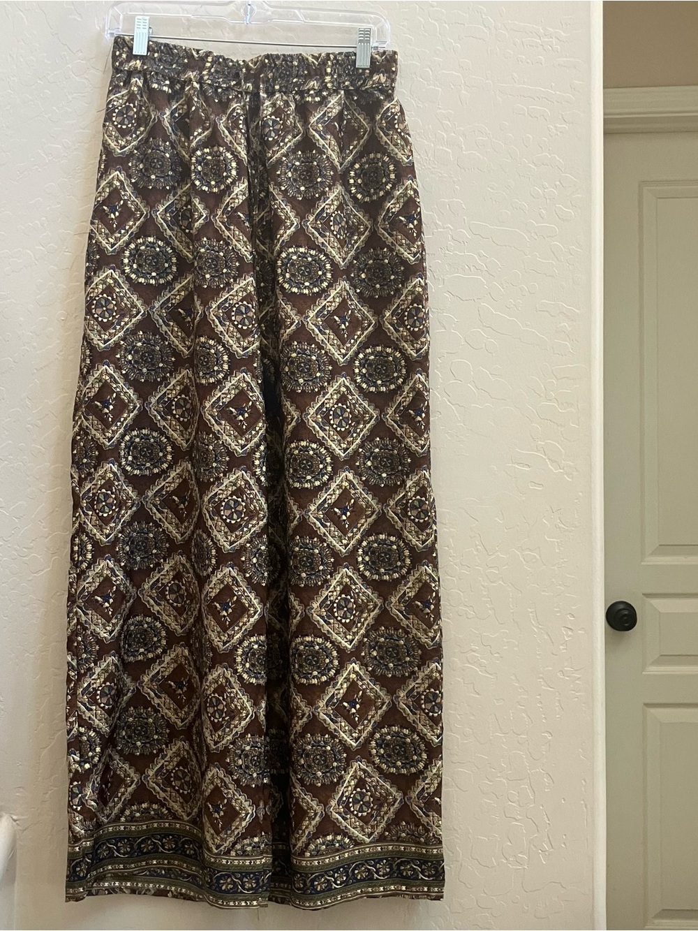 Chelsea & Theodore Brown Tile-Print Pants